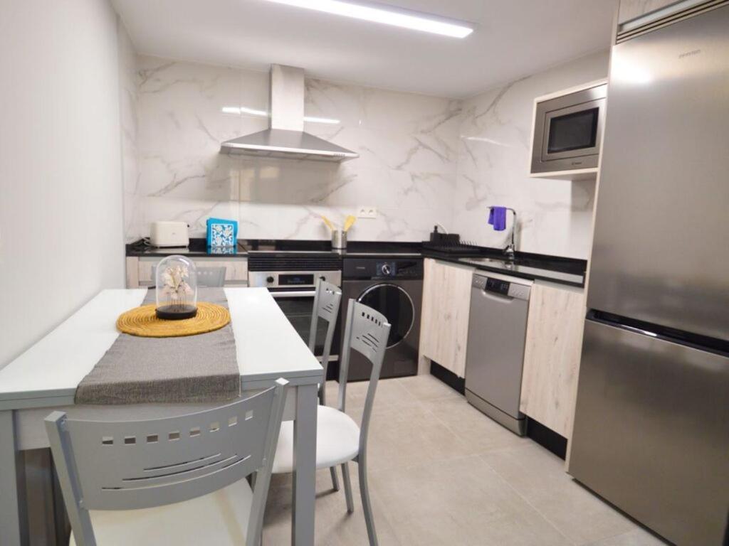 Apartamento Doz Tarazona Luaran gambar