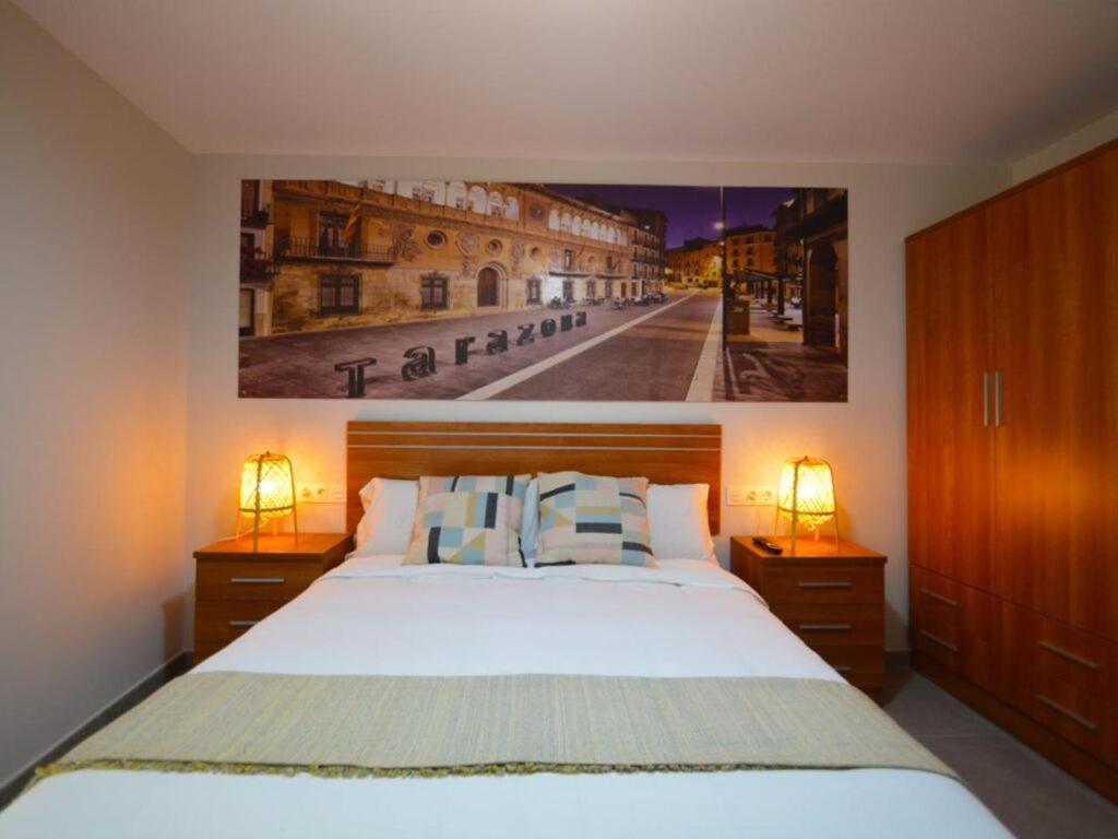 Apartamento Doz Tarazona Luaran gambar