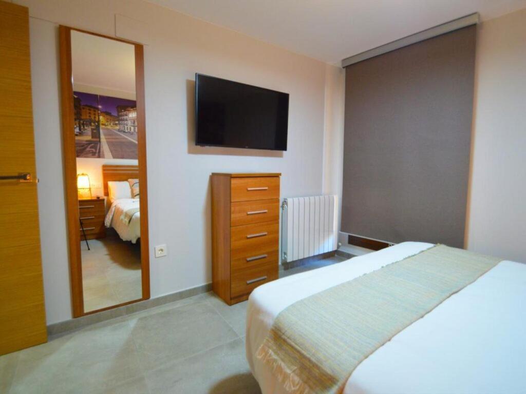 Apartamento Doz Tarazona Luaran gambar